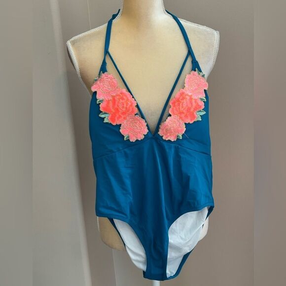 NWT PINK Victoria Secret Swimsuit(size Large) - Picture 2 of 9